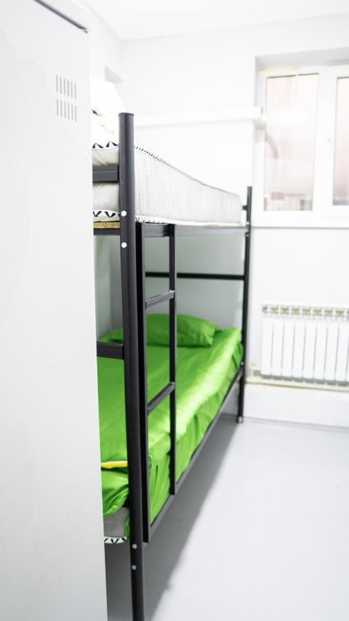 Fox Hostel Алма Ата Екстериор снимка